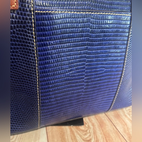 Dooney Bourke Navy Lizard Embossed Leather Tote Bag Shoulder Bag - Picture 2 of 6